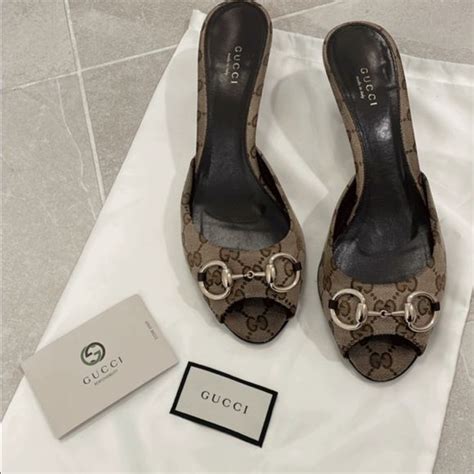 gucci kitten heel pumps